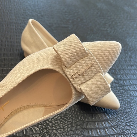Salvatore Ferragamo Shoes - Salvatore Ferragamo Women Shoe Size 8 1/2 Viva  ballet flats Canvas Naturale